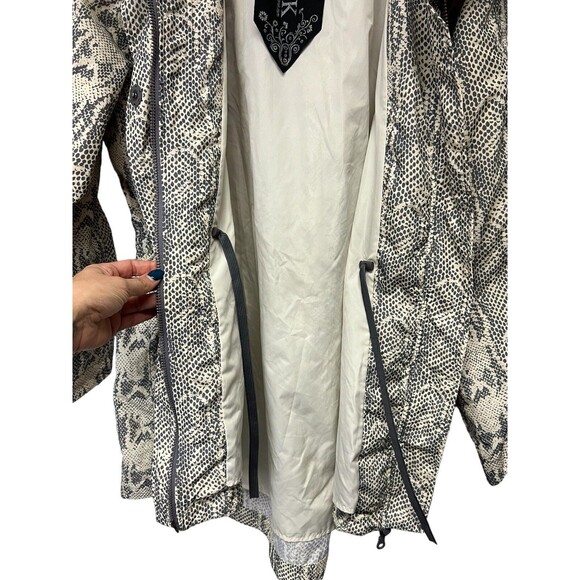 Anorak Brand Jacket Women's Python Snake Print XL Water Resistant Gray $154 MRSP - Picture 6 of 10